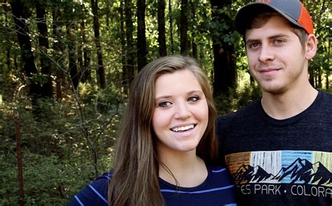 Counting On Fans Are Convinced Joy Anna Duggar Is Pregnant Based On