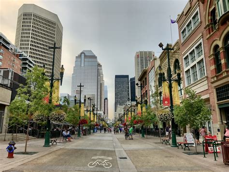 Strolling In Stephen Avenue Calgary August 2017 Flickr
