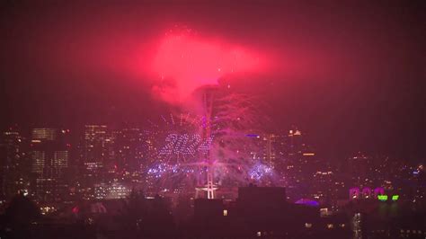 Watch New Years Eve Fireworks At Space Needle In Seattle