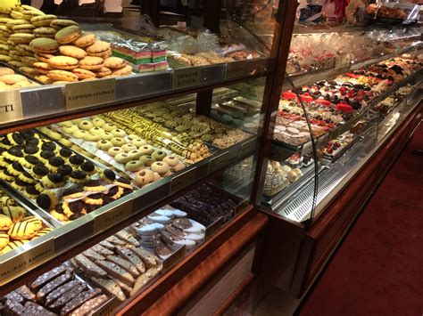 Nyc Foodie The Oldest Italian Bakeries Eats In Citi Field Italian