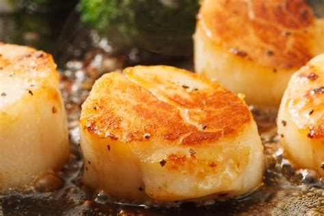 Easy Broiled Scallops