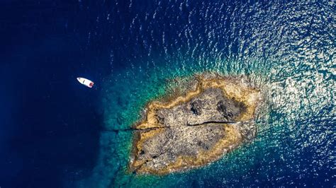 Inside Orgy Island Where Aristocrats Sex Parties Eventually Ended In