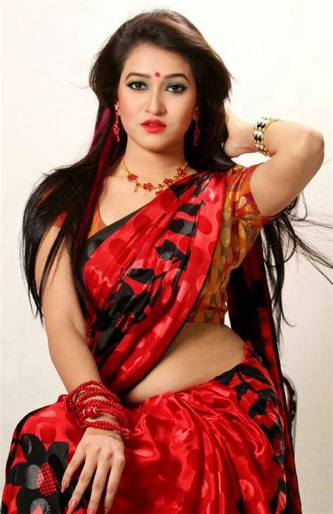 Bangladeshi Actress Naznin Akter Happy In Saree Photo Designers Saree