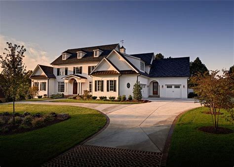 Luxury Traditional House Exterior Design
