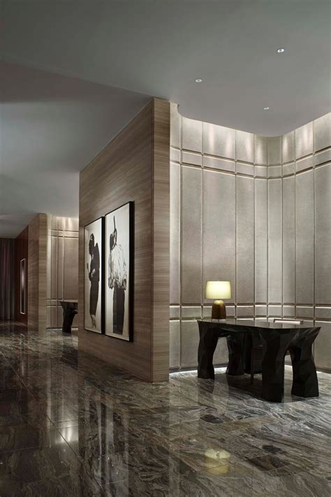 Interior Designs By Yabu Pushelberg In 2021 Hotel Interiors Lobby