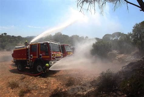 Trouvez dès maintenant votre prochain emploi en var. Le Var en risque incendie severe. | Pompier, Le var ...
