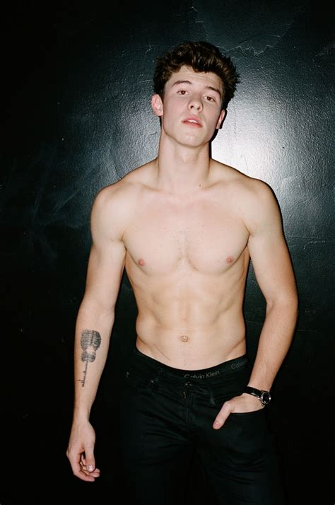 Shawn Mendes 😍😍 Shawn Mendes Shirtless Shawn Mendes Photoshoot