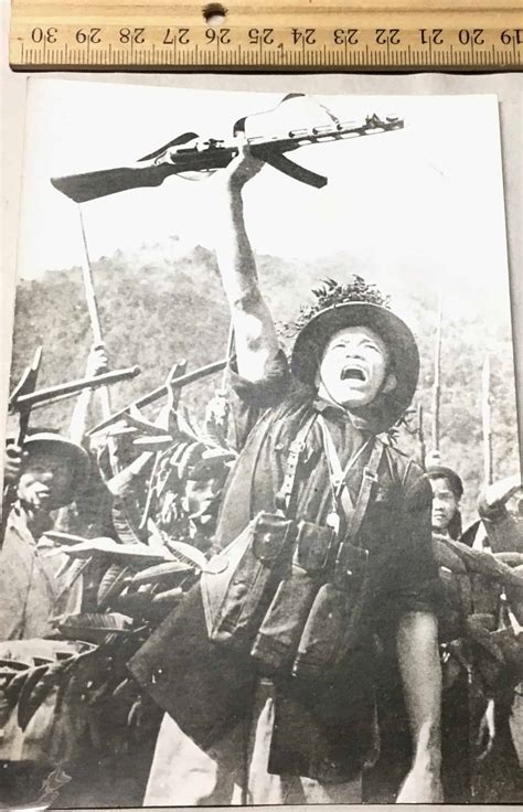 X Photograph Of Viet Cong With PPsH Enemy Militaria