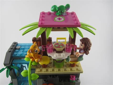 Review Lego Friends 41033 Jungle Falls Rescue