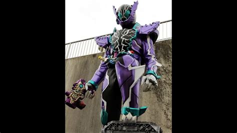 Players can scrape the 'pr036' medal's night rogue sticker off to reveal the kamen rider rogue sticker hidden at the bottom. Kamen Rider Rogue Henshin Sound (HQ) - YouTube