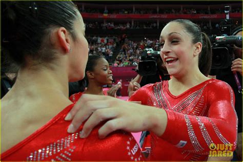 Us Womens Gymnastics Team Wins Gold Medal Photo 2694865 2012
