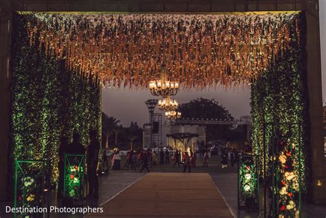 Marvelous Indian Wedding Entrance Decor Photo 254061