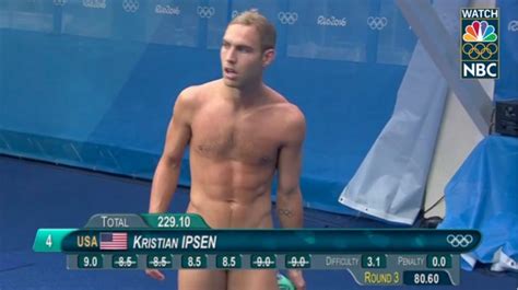24 Olympic Divers Who Totally Look Naked Right Now