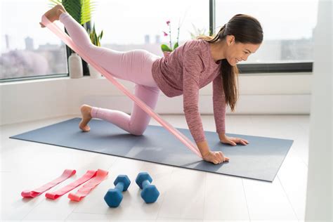 Ejercicios Con Cinta Elastica Para Piernas Entrena Todos Los Musculos