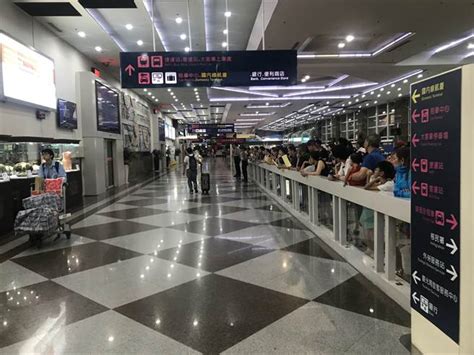 流媒体 悬崖之上 (2021) 整部电影 悬崖之上 完整电影在线高清. 小港機場跑道被雷擊打出洞 已恢復起降 - 中時電子報