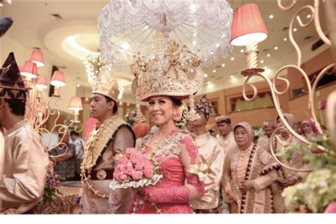 Daftar Mahar Pernikahan Termahal Di Indonesia Betawi Termasuk