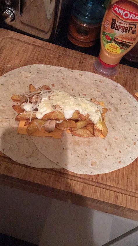 Tacos Poulet Frites Sauce Fromage Les D Lices De Fazou