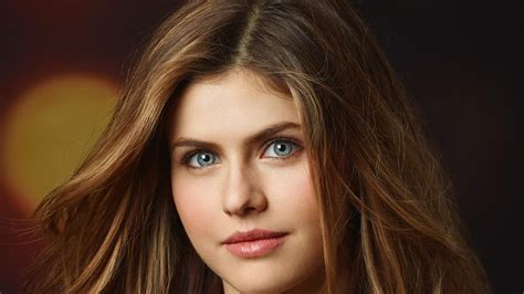 Mira Un Adelanto De La Nueva Película De Alexandra Daddario Lost Girls