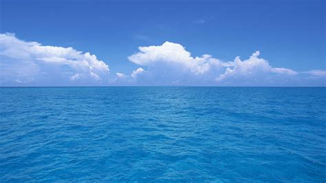Blue Ocean Clouds Skylines Sea Wallpapers Hd Desktop And Mobile