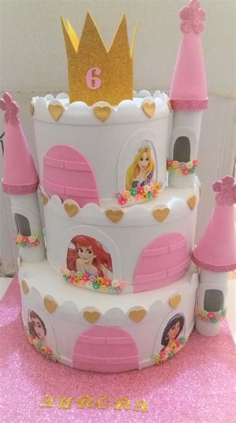 Torta Finta Principesse Torte Di Compleanno Principessa Feste Di