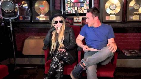 Avril Lavigne Interviews And Funny Moments Youtube