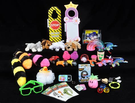 Your customers do more than just shop for themselves. Holiday Gift Shops - Fun Services Bay Area