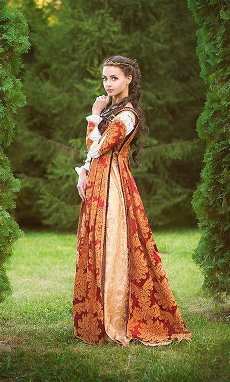The decoration of two cranes on his chest are a mandarin square rank. Italian renaissance Costume end of 15th and by DressArtMystery