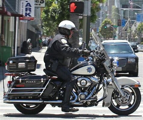18 Best Harley Davidson Flhp Police Road King Images On