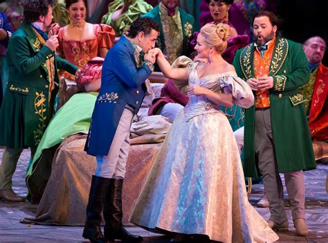 La Traviata Review The Met Turns Verdi’s Opera Into Disney Schmaltz Observer