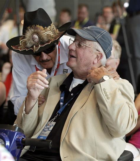 The new nascar hall of fame has 1,000 artifacts, vintage race cars, and exhibits of influential drivers, engine builders, technologies, and race shops. Underdog's Utterings: NASCAR 2014 Hall of Fame Inductees