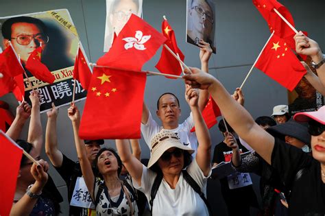 Hong Kongs Mainland Chinese Split Over Extradition Protests — Quartz