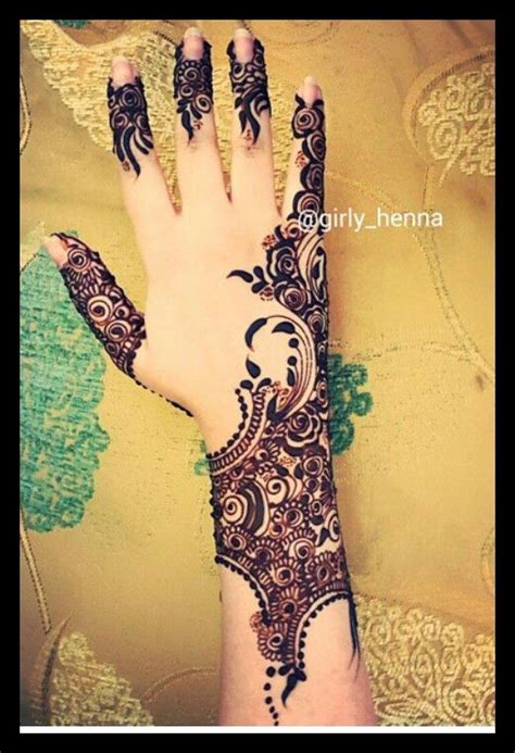 Pin By Mona Al Shamsi On نقوش حناء Hand Henna Henna Hand Tattoo