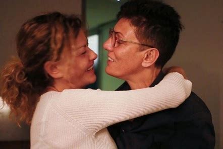 Eva grimaldi e imma battaglia sono intervenute questo pomeriggio a domenica in. Eva Grimaldi si sposa. Oggi il matrimonio in | News notizie