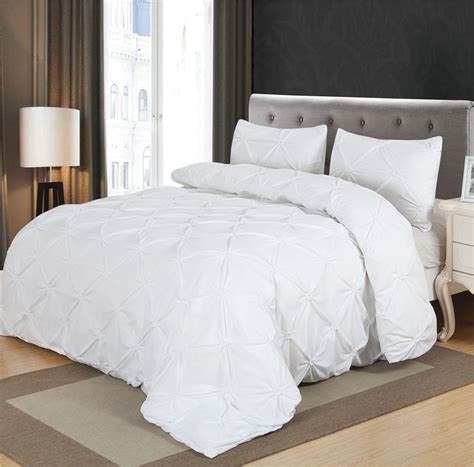 We are specialised in fluffy bedding, offering two different types on our fluffy quilt cover sets. White Duvet Cover Set Pinch Pleat 2/3pcs Twin/Queen/King ...