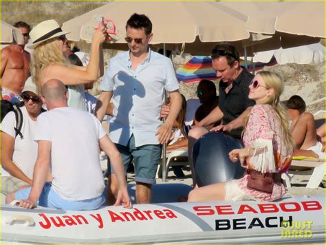 Kate Hudson And Friends Rock Bikinis In Fun Video From Ibiza Photo