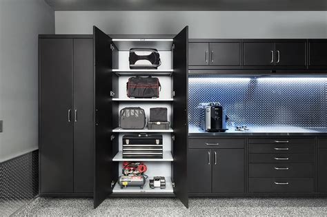 Garagecabinetsonline.com offers garage cabinets, garage flooring, garage workbench and entire garage storage systems. Detroit Custom Steel Garage Cabinets, Garage Cabinet ...