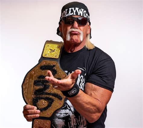 Hulk Hogan Wwe Icon Engaged At 69 To His Girlfriend Sky Daily