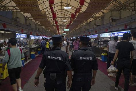 Chinese Military Personnel Parade Near Hong Kong Border The Financial