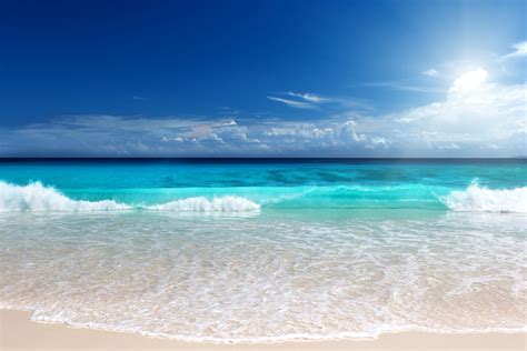 Sea Blue Ocean Beach Emerald Sunshine Sun Sand Hd Wallpaper