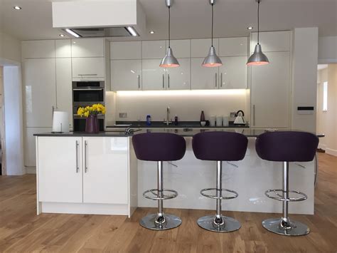 Shop for glass pendant lights in pendant lights by material. High Gloss White Modern Kitchen with Island, Island Lights ...
