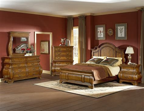 Do bedroom lamps need to match? Traditional bedroom lamps | Hawk Haven