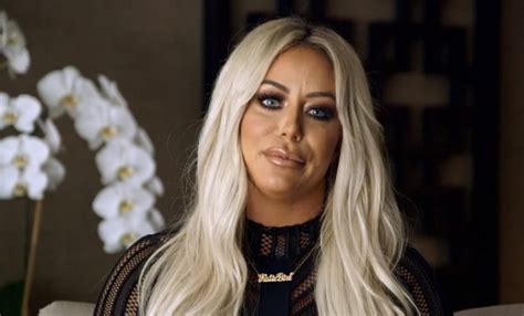 aubrey o day wears ‘katie girl necklace on marriage boot camp