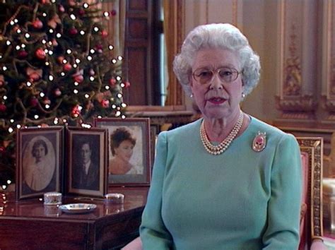 Queen Elizabeths Christmas Speech Style Then And Now Photos