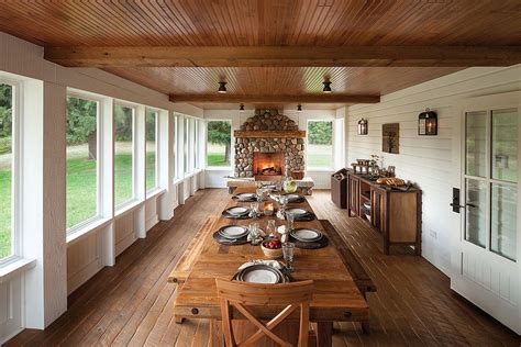 You'll find few homes which don't have some type of front porch. 15 Outdoor Thanksgiving Table Settings for Dining Alfresco