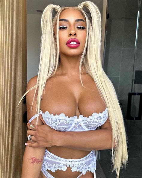 qimmah russo qflex 4life nude onlyfans leaks 7 photos thefappening