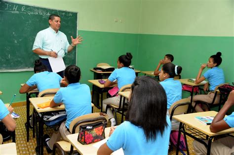 Aunque la efeméride exacta en que se observa difiere en cada país, esta celebración suele estar relacionada con la juventud y la primavera. RESPLANDOR.COM.DO: Efeméride 30 junio: Día del Maestro