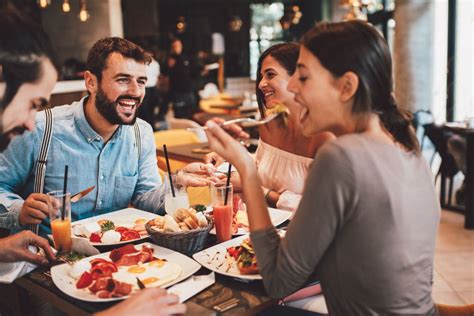 Good Eating And Drinking Habits To Observe With Invisalign Cosmetic