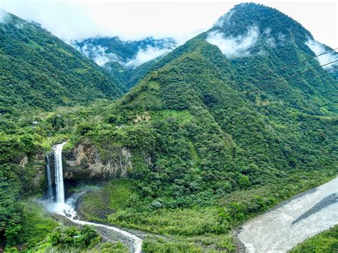 A Quick Guide To Baños Ecuadors Adventure Town Nature Photography