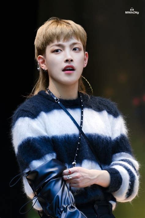 Pin by luna on ateez (With images) | Kim hongjoong ...