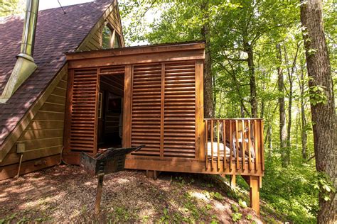 Vacasa's exceptional hot tub services make it easy for homeowners to install hot tubs—and our professional management means they're always in top condition when you check in. Cabin with hot tub in Appalachian Mountains near Lake ...